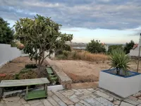 Sleep & Go Faro Airport Guest House