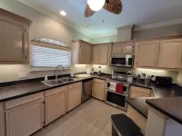 3 bedrooms, Sleeps 11 Guests. Private Pool and only a Short Drive to the Beach