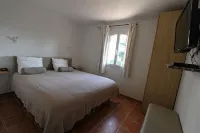 Cozy holiday home 7p in holiday park with large swimming pool in Arles, wifi, air conditioning - Hot Tub