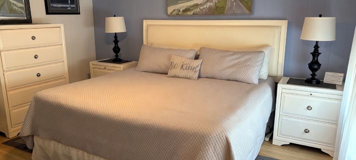 Little Cottage Near the Sea!  Golf Cart is Included! Hotele w: Surfside Beach