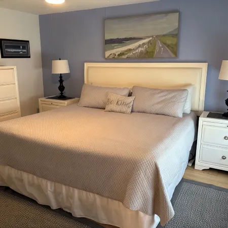 Little Cottage Near the Sea! Golf Cart is Included!