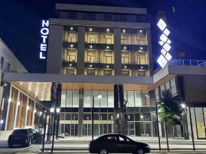 Premier Hotel