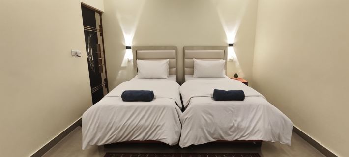 Sunrise Homestay Agra-Rooftop View Taj Mahal Ξενοδοχεία στην πόλη Άγκρα