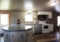 Awesome Waterfront Views, with all the comforts of home. - Wifi