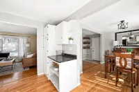 Buffalo Bliss - Near Universities and Natural Areas-Large Deck and Backyard - บังกะโล