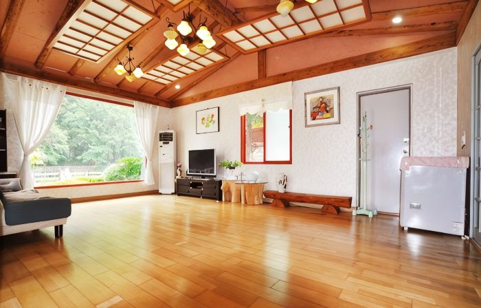 Goesan White Ville Pension