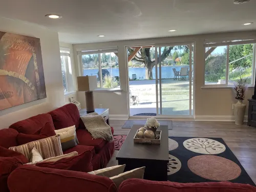 Elite Homes Water front Suit - Balkoner