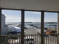 Bayfront Family Friendly 2BR on a Marina - Great Location & Beautiful Views!