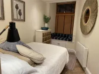 Luxurious one-bedroom seaside apartment Hoteles en 