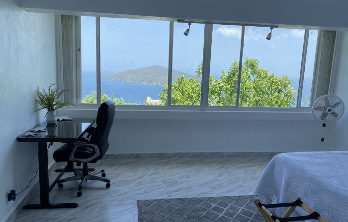 St Thomas Ocean View hide away!