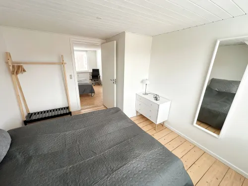 Modern apartment for 6 in city center