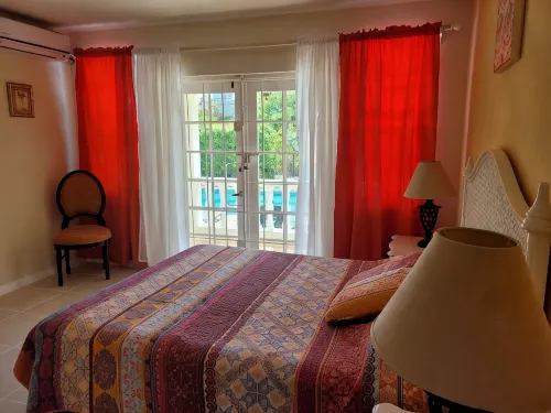 Relaxing, Amazing beach, pool, Cheap cars, quiet area, surfers paradise 3 - 2-Star