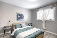 Highlands Beautiful Main Floor - 방갈로