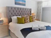 2/2 AT ESJ TOWERS,OCEAN VIEW JUST REMODELED AND GORGEOUS! TOP LOCATION - balcony