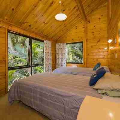 Spectacular Views Over Mercury Bay Rooms