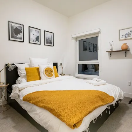 Hot Tub, 3 min to Resort, Fully Stocked Kitchen Complimentary Local Coffee