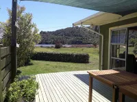 Ngakuta Bay, Marlborough Sounds.  호텔