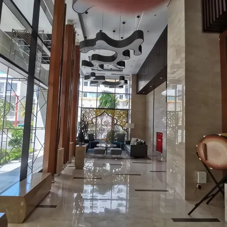 Apartemen Borneo Bay Balikpapan by Uni Reservasi 1 BR Отели рядом с достопримечательностью «Супермаркет Hero»
