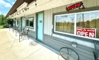 Jemseg Lakeview Motel - Motels