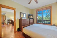 3-bedroom Penthouse in the Village/ walk to the Gondola/ top floor. - con encanto