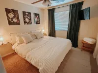 Cozy 4bd Home w/ 3 King Beds + EV Charger + Trailer Parking - 4-Star
