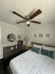 Pet-Friendly Charming  & Cozy 3-bedroom house AC & WiFi in pleasant Youngstown - 3성급