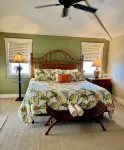 A"nuenue Lanai, "The Rainbow Lanai - Strand