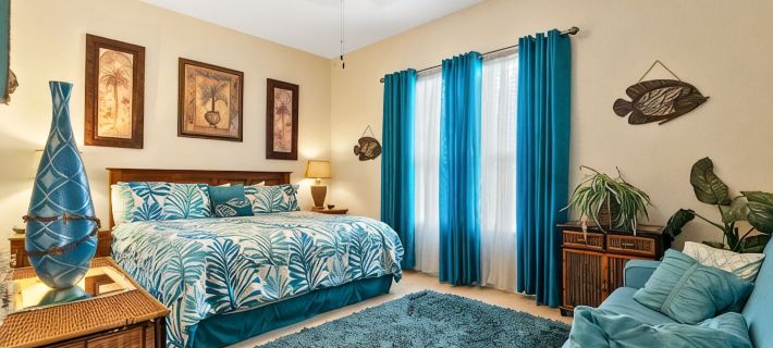 Paradise found! Private heated pool spa . 3700 sq ft of luxury on 2+ acres! Hotels in Hernando County