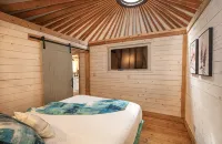 Mockingbird Yurt/Cold A/C! Hot Tub/Medina River Access/River Yurt Village - Chalets