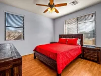 6Br 5BA, Heated Pool/Spa, Indoor & Outdoor Games, Pickleball, Much More! - balcony