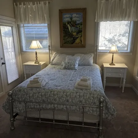 2br/2ba:  Million Dollar View from Luxury Condo on the Ridge.