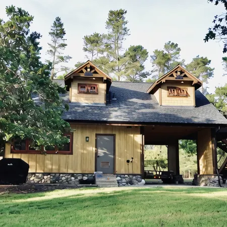Lovely Cottage just above Moonstone Beach in the Pines and Oak Trees.