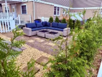 Lovely Seaside Park Getaway - Walk to Beach & Bay - Parking, Patio, BBQ - Apartments