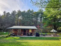 Mountain Rose Horse Farm - Guest Cottage - Boutique