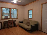 Homestead Cabin in the Ozarks, w/ a view! - Wifi