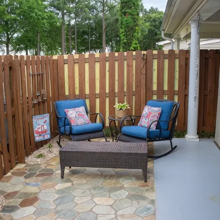 Just 18 mins from The Augusta National Golf Course and just 3 mins from SRP Park