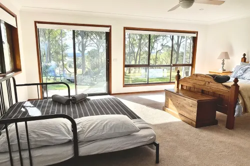 Bushland Escape: A rural bush setting on acreage suitable for small groups - พร้อมWifi
