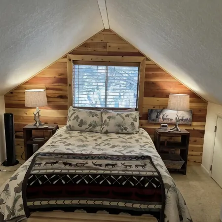 Relaxing Mountain Getaway, Rivers, Fishing, Trails, Waterfalls, Hiking, Cabin