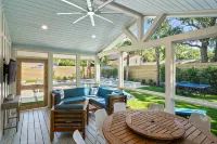 The Oyster - East Beach-Saltwater Pool, Hot Tub, Fire Pit, Ping Pong & Corn Hole - Boutique