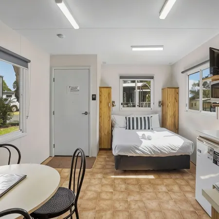 Pet Friendly Stays - Big4 Aireys Inlet