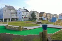 BRAND new beach house - steps away from the ocean and Lavallette amenities! - 3 ดาว