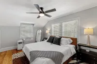 Hot Tub, Beautifully Renovated Historic Home in the Heart of the Bourbon Trail - 4 stjerner