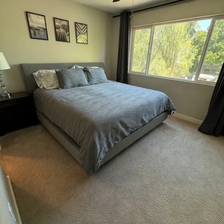 Walking distance to MIll Ave, Tempe Beach Park, Sun Devil Stadium, ASU. UPDATED!
