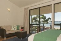 Beachfront Resort - Ocean View