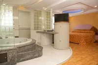 Hotel Cuba - parkir