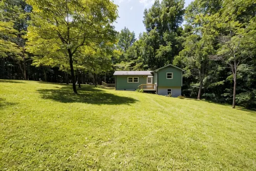 Cozy 3-Bedroom Cottage, Near the Lake - Homestays