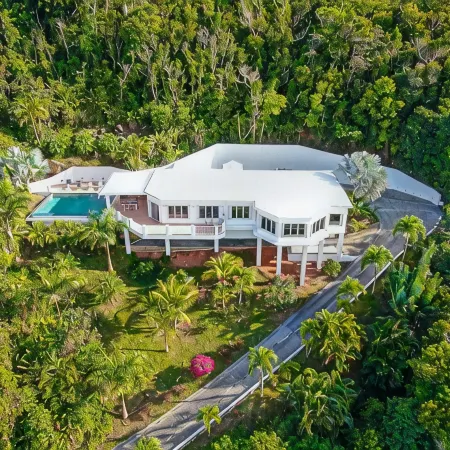 Private Oasis with Breathtaking Ocean Views and Huge Pool