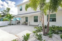 Rave Reviews Walk to Downtown Dunedin & Waterfront Pets Ok -Barefoot Parrot 1 - 3-Star