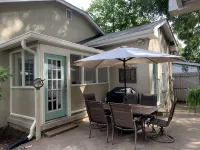 Picket Fence Cottage~ Walk to Mtsu and the Historic Downtown Square! - 4-Star