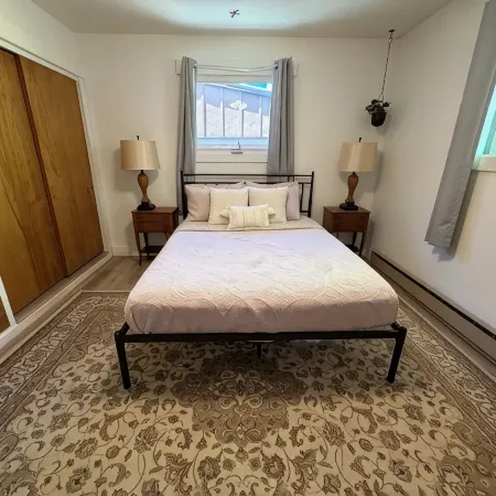 Pet-Friendly 2Br Near BYU-I with Fenced Yard 렉스버그 호텔